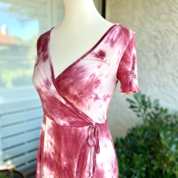 Dress - Picture 3 of 7